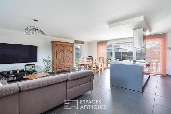 Maison contemporaine et sa piscine
