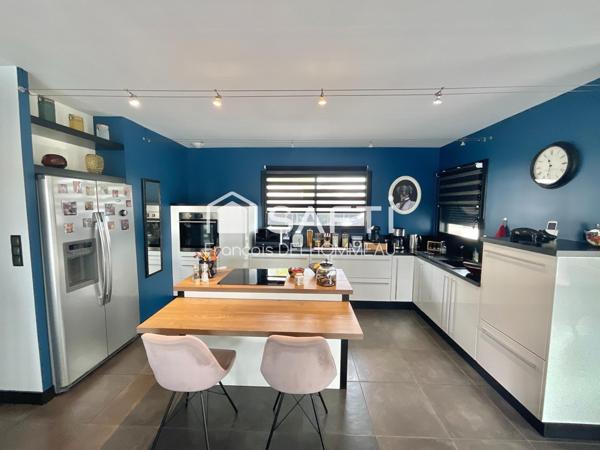 Maison contemporaine de plain-pied- aucun travaux-cadre paisible