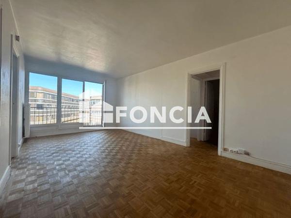 Location Studio 43 m² - 25 RUE CIRCULAIRE Le Vesinet 78110