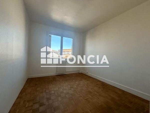 Location Studio 43 m² - 25 RUE CIRCULAIRE Le Vesinet 78110