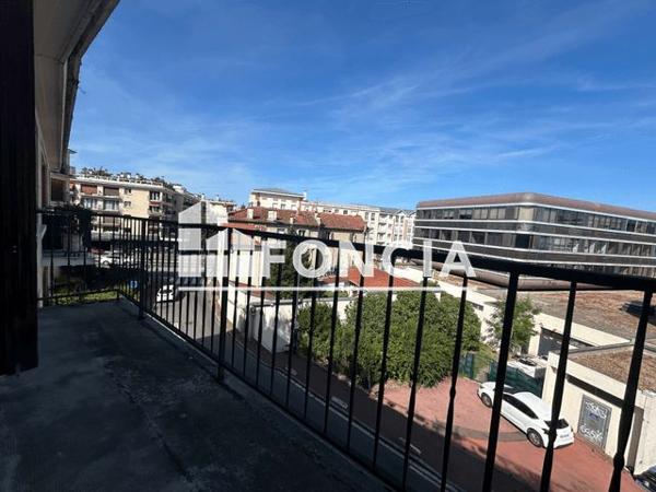 Location Studio 43 m² - 25 RUE CIRCULAIRE Le Vesinet 78110