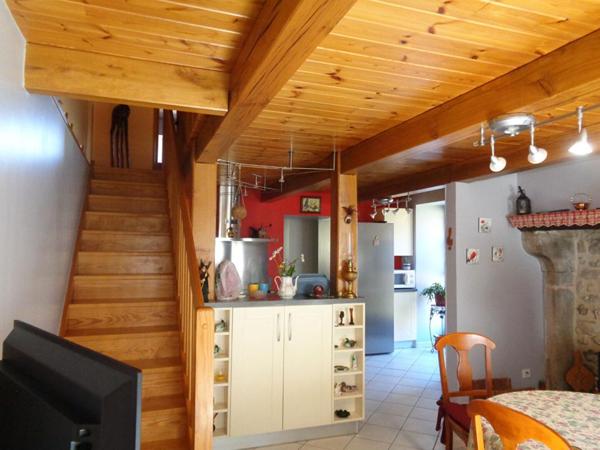 Beurieres (63), maison de 107 m2, 3 chambres sur 419 m2 de terrain