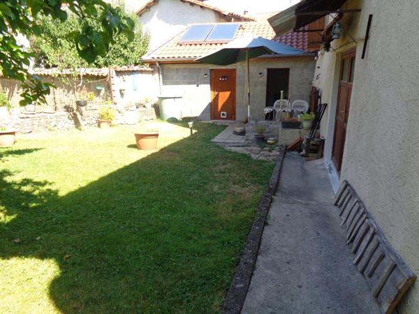 Beurieres (63), maison de 107 m2, 3 chambres sur 419 m2 de terrain