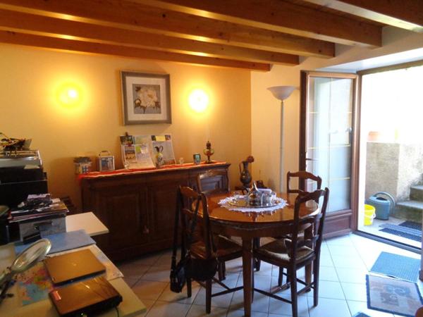 Beurieres (63), maison de 107 m2, 3 chambres sur 419 m2 de terrain