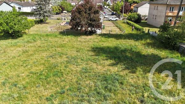 Terrain à vendre  2094 m 2   YZEURE  - 03