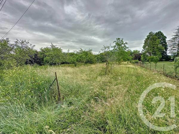 Terrain à vendre  2094 m 2   YZEURE  - 03