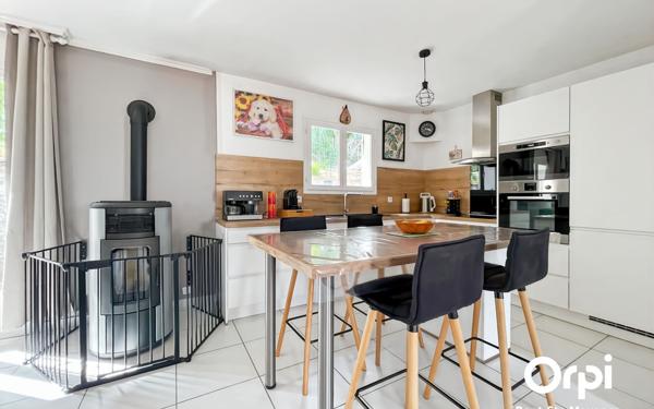 Maison à vendre    5 pièces • 112 m2 Pont-Sainte-Maxence