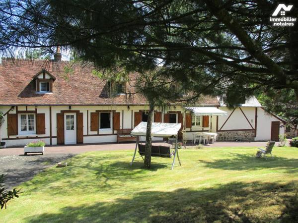 PROPRIETE sur parc arboré de 3986 m²  avec dépendances