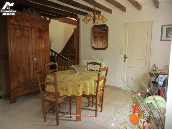 PROPRIETE sur parc arboré de 3986 m²  avec dépendances