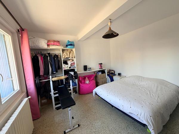 Maison 4 pièces de plain pieds sur 940m² de terrain