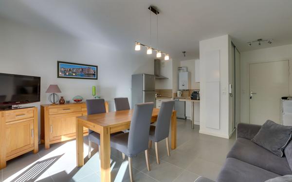Appartement à vendre    2 pièces • 42,75 m2 Saint-Jean-de-Luz