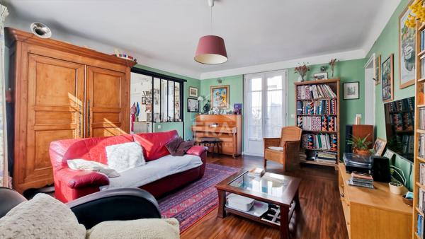 Charmant triplex lumineux "esprit maison" avec terrasse et garage XXL ? Mairie de Montreuil