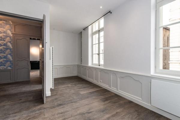 grand T3 hyper centre La Rochelle proche vieux port