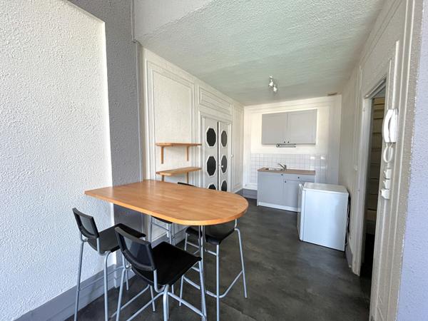 A LOUER - Studio de 35m² - Centre ville