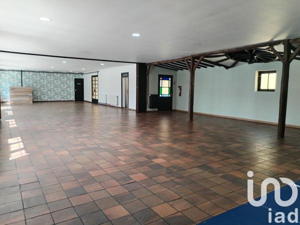 Immeuble à vendre 313 m² Breteuil