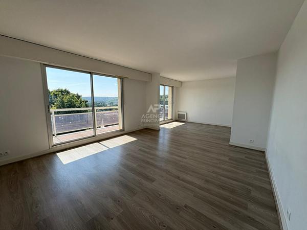 Appartement Saint Germain En Laye 4 pièce(s) 80.44 m2 Loyer 1 900 €/mois charges comprises **  - Référence  18144
