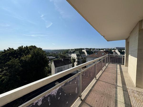 Appartement Saint Germain En Laye 4 pièce(s) 80.44 m2 Loyer 1 900 €/mois charges comprises **  - Référence  18144