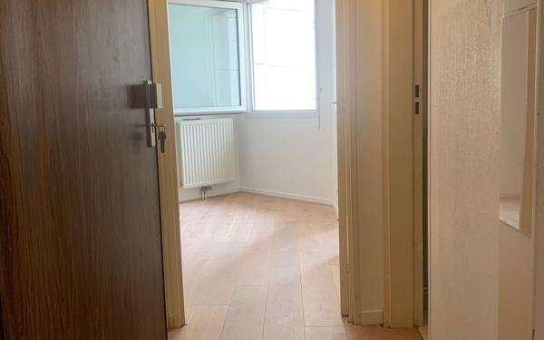 Appartement à vendre    1 pièce • 34,19 m2 Suresnes
