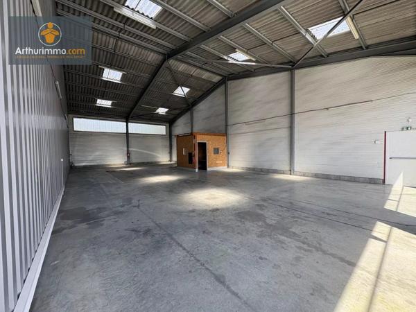 Location                                                      Local commercial
                        
                     1 pièces                      200 m2                     à Samazan