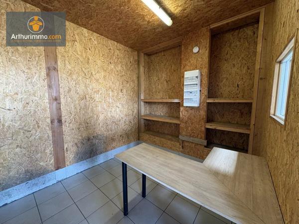 Location                                                      Local commercial
                        
                     1 pièces                      200 m2                     à Samazan