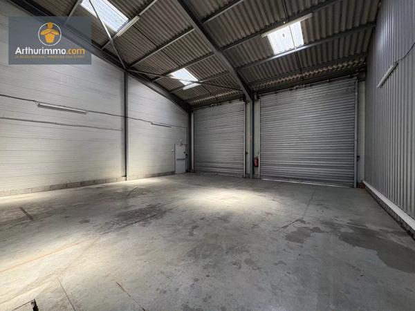 Location                                                      Local commercial
                        
                     1 pièces                      200 m2                     à Samazan