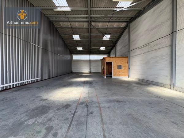 Location                                                      Local commercial
                        
                     1 pièces                      200 m2                     à Samazan