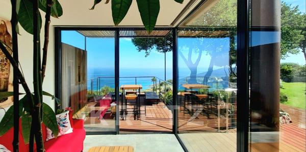 Corbara – Villa contemporaine avec vue mer exceptionnelle