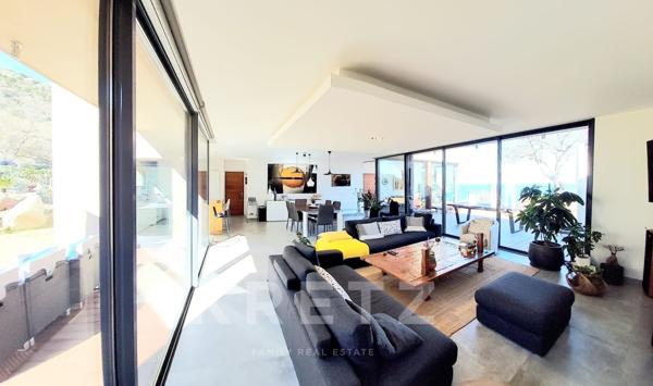 Corbara – Villa contemporaine avec vue mer exceptionnelle