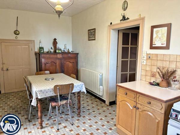 LA BACONNIERE - Maison