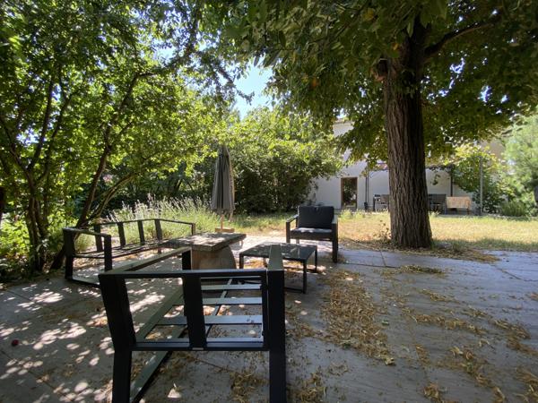 Bron (69500) Rare en maison HPE construite en 2014 à 30 minutes de lyon Bellecour