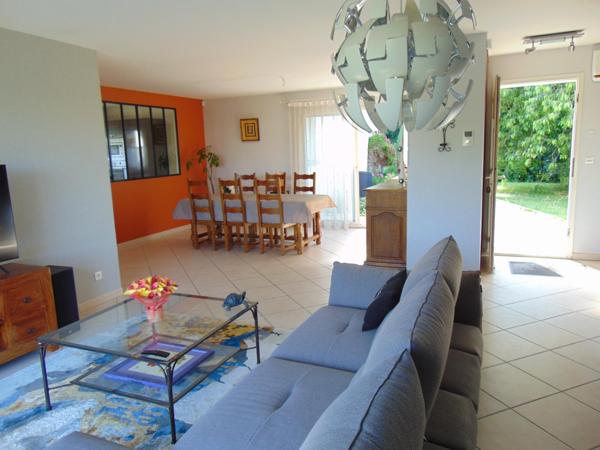 BEAU PAVILLON DE PLAIN-PIED 3 CHAMBRES PLUS 1 BUREAU