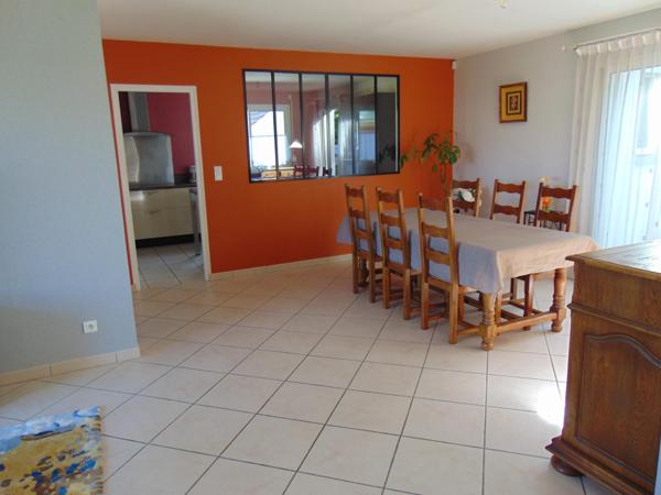 BEAU PAVILLON DE PLAIN-PIED 3 CHAMBRES PLUS 1 BUREAU