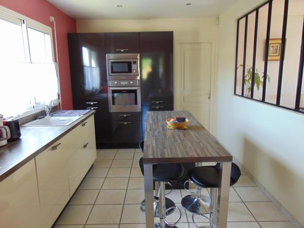 BEAU PAVILLON DE PLAIN-PIED 3 CHAMBRES PLUS 1 BUREAU