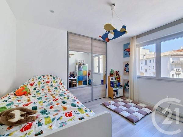Appartement F4 à vendre  4 pièces - 103 m 2   ANTIBES  - 06