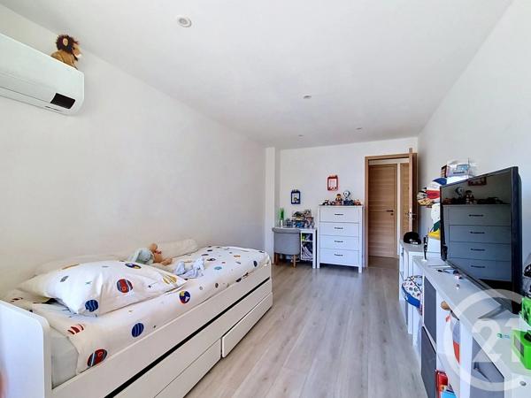 Appartement F4 à vendre  4 pièces - 103 m 2   ANTIBES  - 06