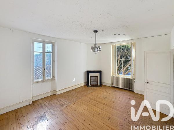 Maison à vendre 5 pièces 191 m² Angoulême