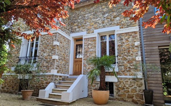 Maison à vendre    6 pièces •  Sucy-en-Brie