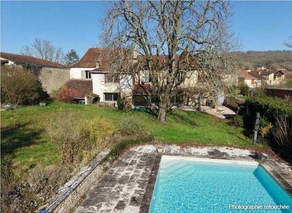 Maison ancienne - Cazals Cazals – Ensemble de caractère en pierre avec piscine, 5 chambres et grand potentiel au cœur du village