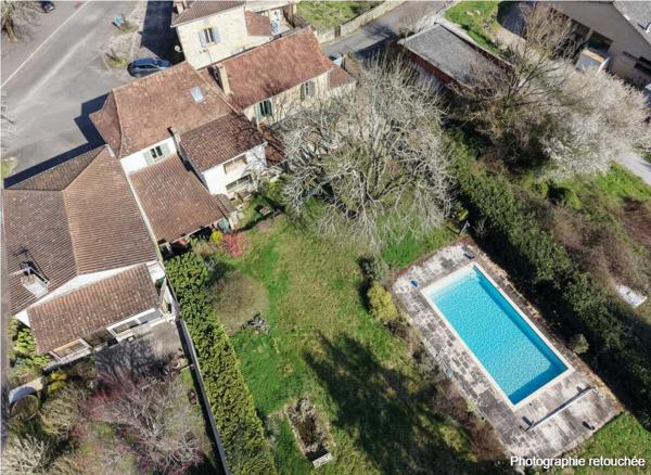 Maison ancienne - Cazals Cazals – Ensemble de caractère en pierre avec piscine, 5 chambres et grand potentiel au cœur du village