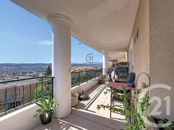 Appartement F3 à vendre  3 pièces - 68,27 m 2   NICE  - 06