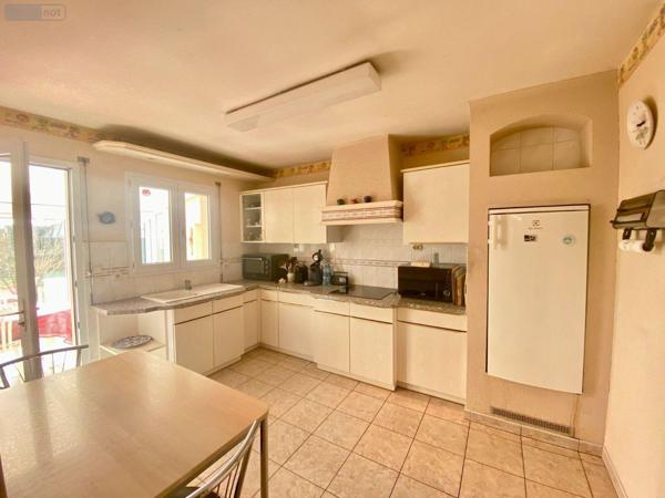 Maison à vendre à Arnage dans la Sarthe (72230), ref : 72122-1429