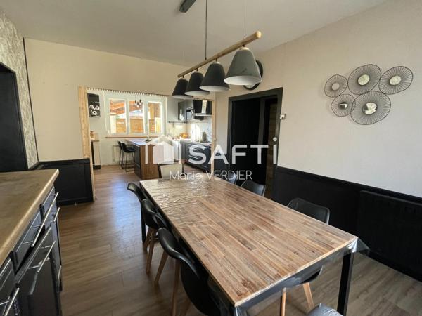 Maison de 235 m2 au coeur de Montbazens avec terrain