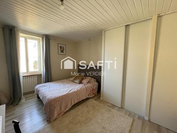 Maison de 235 m2 au coeur de Montbazens avec terrain