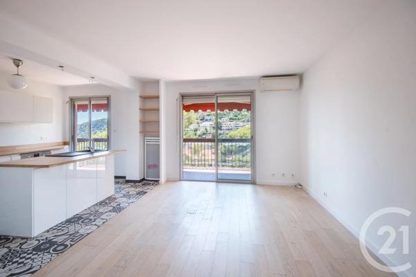 Appartement F3 à vendre  3 pièces - 67,05 m 2   VILLEFRANCHE SUR MER  - 06
