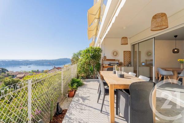 Appartement F4 à vendre  4 pièces - 105,51 m 2   VILLEFRANCHE SUR MER  - 06
