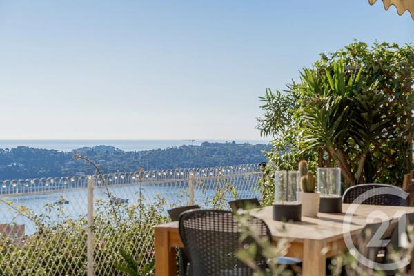 Appartement F4 à vendre  4 pièces - 105,51 m 2   VILLEFRANCHE SUR MER  - 06