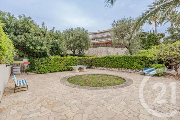 Appartement F4 à vendre  4 pièces - 105,51 m 2   VILLEFRANCHE SUR MER  - 06