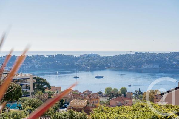 Appartement F4 à vendre  4 pièces - 105,51 m 2   VILLEFRANCHE SUR MER  - 06