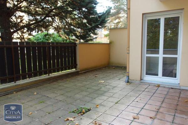 Appartement à louer 2 pièces 59.98m²