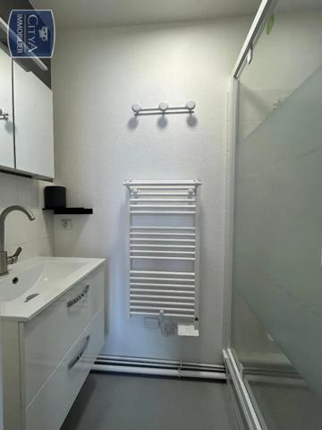 Appartement à louer 2 pièces 38.55m² Beauvais (60000)